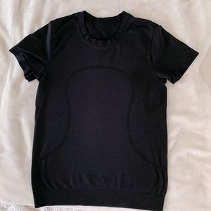 Lululemon swiftly tech relaxed tshirt